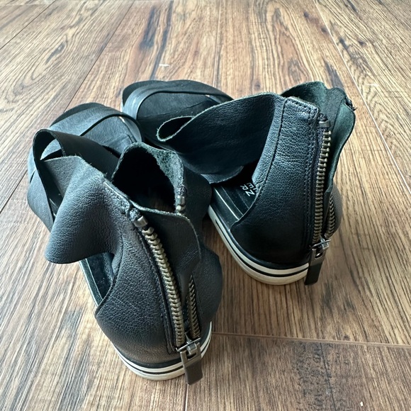 Eileen Fisher Black Sport Tumbled Leather Sneaker Sandal - Picture 10 of 10